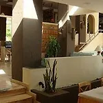 Hotel Ponderosa *