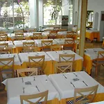 Ponderosa Hotel